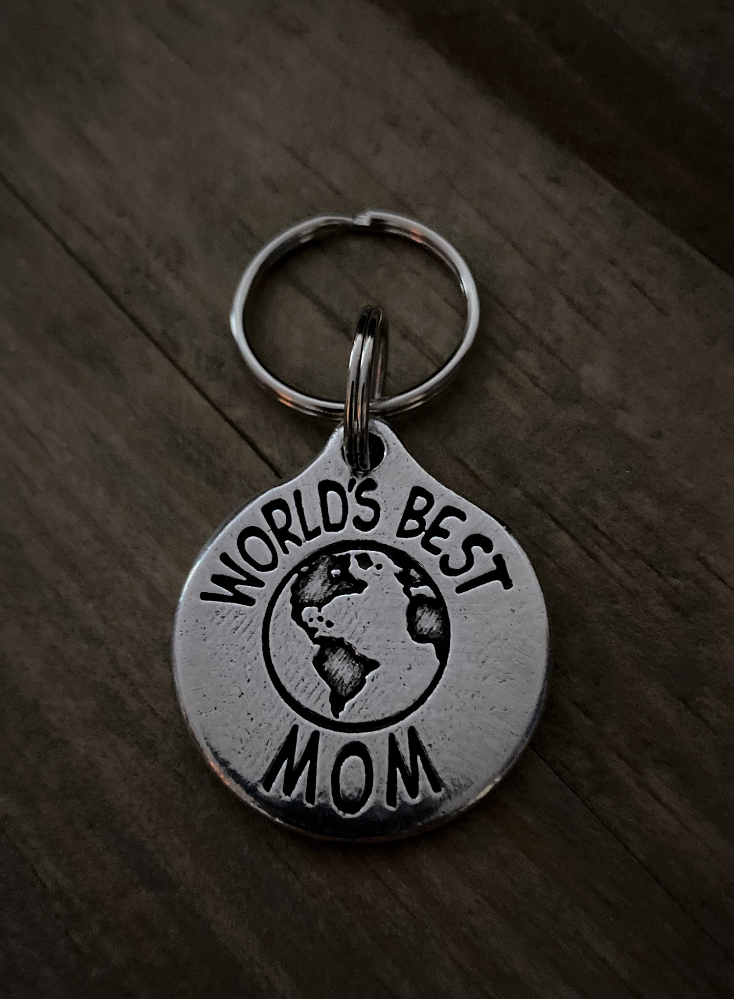 World's Best Mom Keychain - Bravo Bells